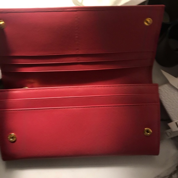 Prada wallet - Picture 2 of 4